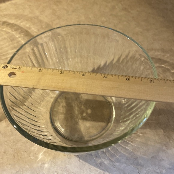 Pyrex fluted clear glass nesting bowls. Set of two (2) - Picture 7 of 11